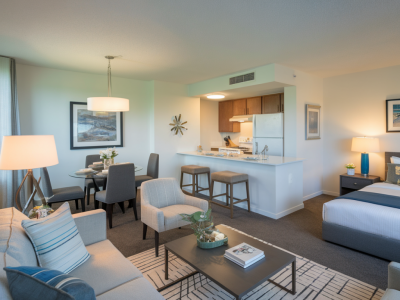 Wie du bei einer Wohnungsbesichtigung in zehn Minuten fünf Fragen stellst, die spätere Konflikte mit der Vermieterin verhindern